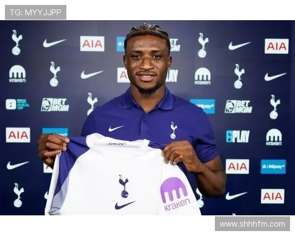 库杜斯在西汉姆体系中的战术角色与位置解析